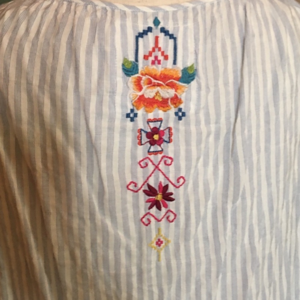 Johnny Was Light Blue Striped Peasant Top with Multicolor Embroidery Size Small - Picture 3 of 12